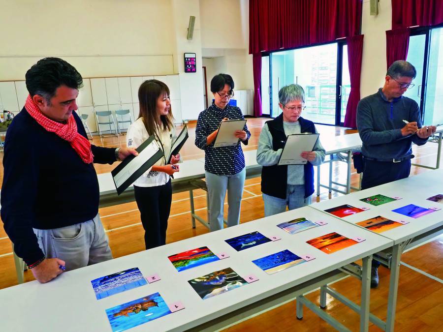 Hsieh Jui-Chen serves as a judge for the "Taiwan Wetland Images" Photography Contest. / Provided by NPS